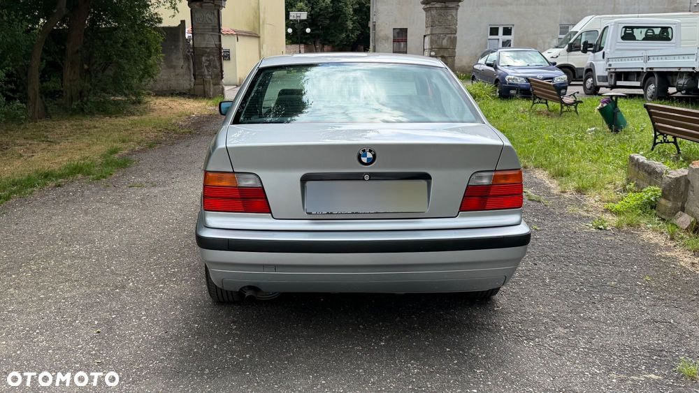 BMW Seria 3 - 5