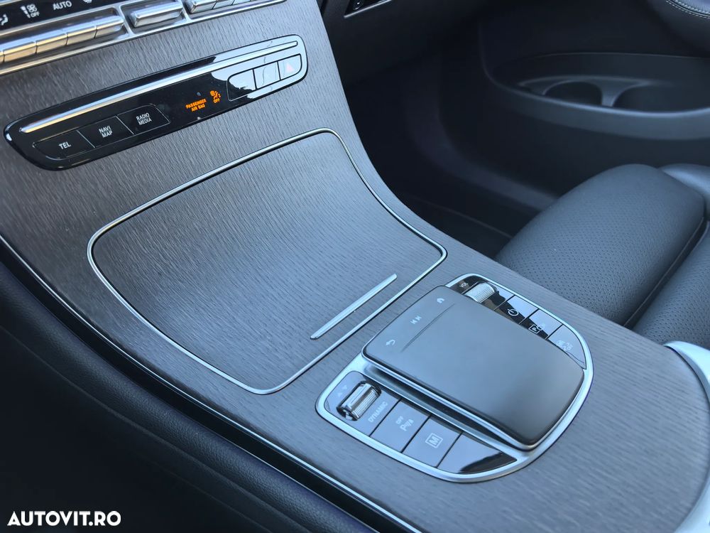 Mercedes-Benz GLC 300 de 4Matic 9G-TRONIC Exclusive - 24