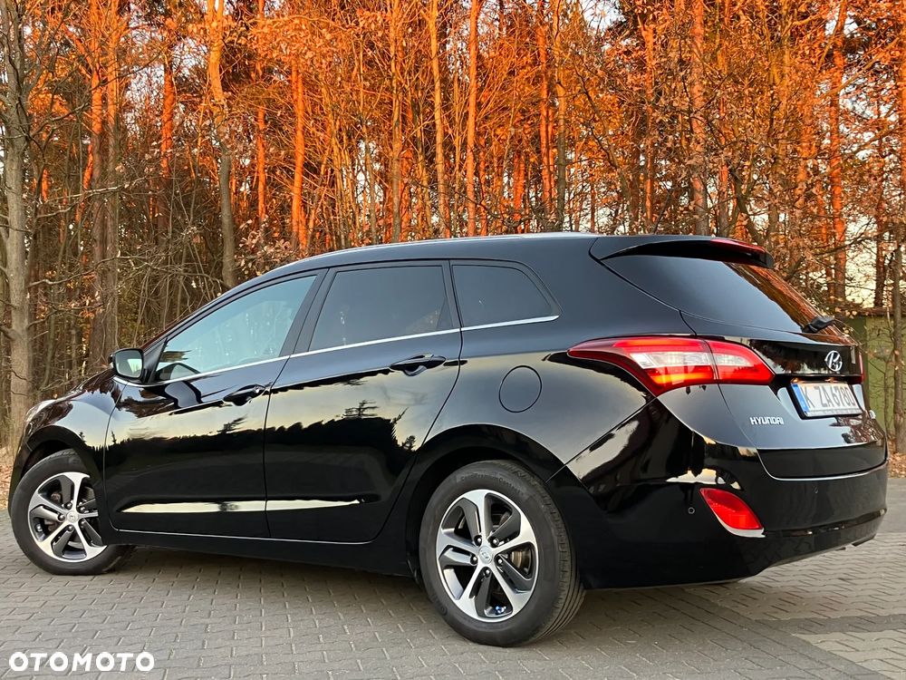 Hyundai i30 1.6 GDI BlueDrive Premium DCT - 6