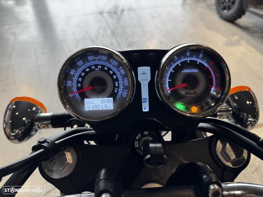 Benelli Imperiale 400 Outro - 6