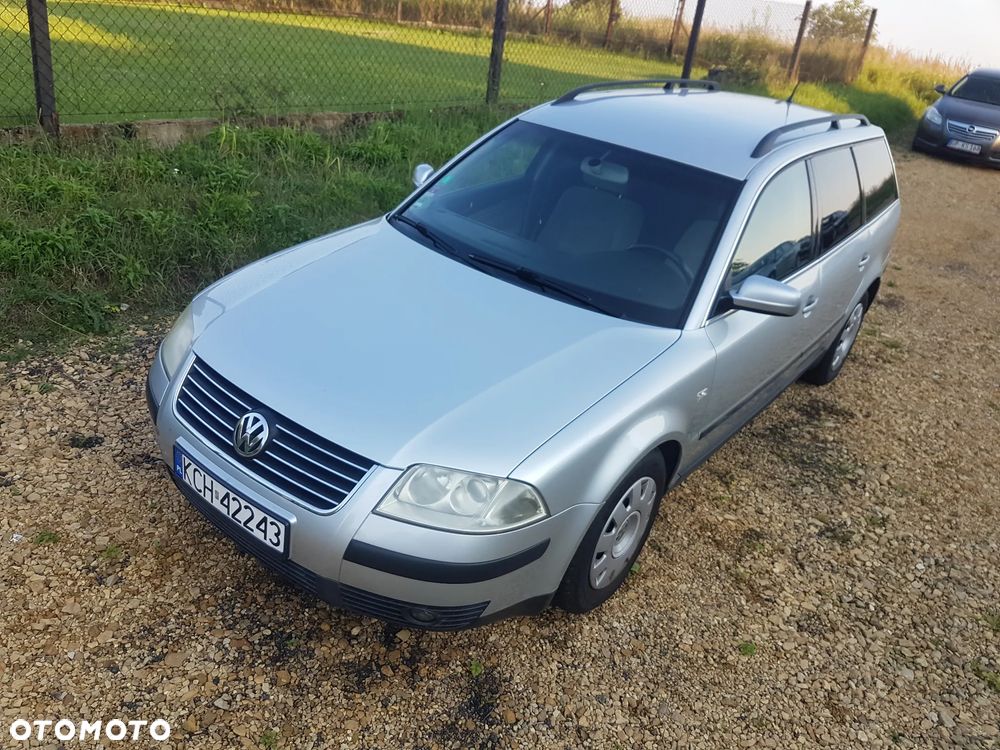 Volkswagen Passat 1.8 5V Turbo Comfortline Family - 8