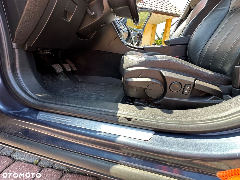 Opel Insignia 2.0 Turbo Cosmo - 16
