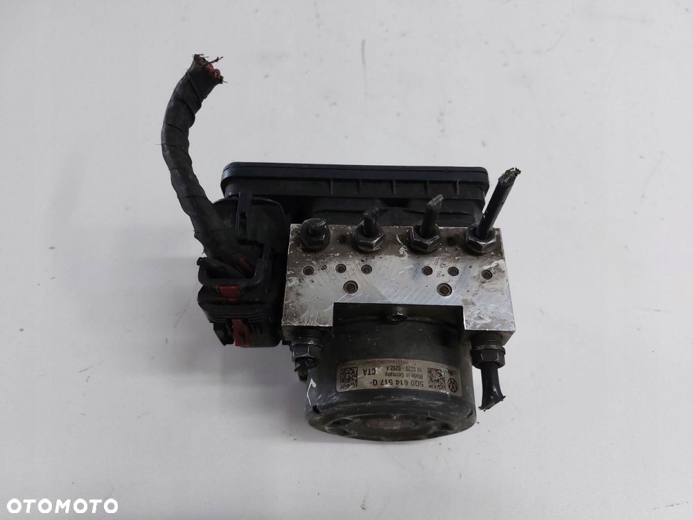 skoda octavia iii golf vii audi a3 8v sterownik pompa abs 5q0907379r - 2