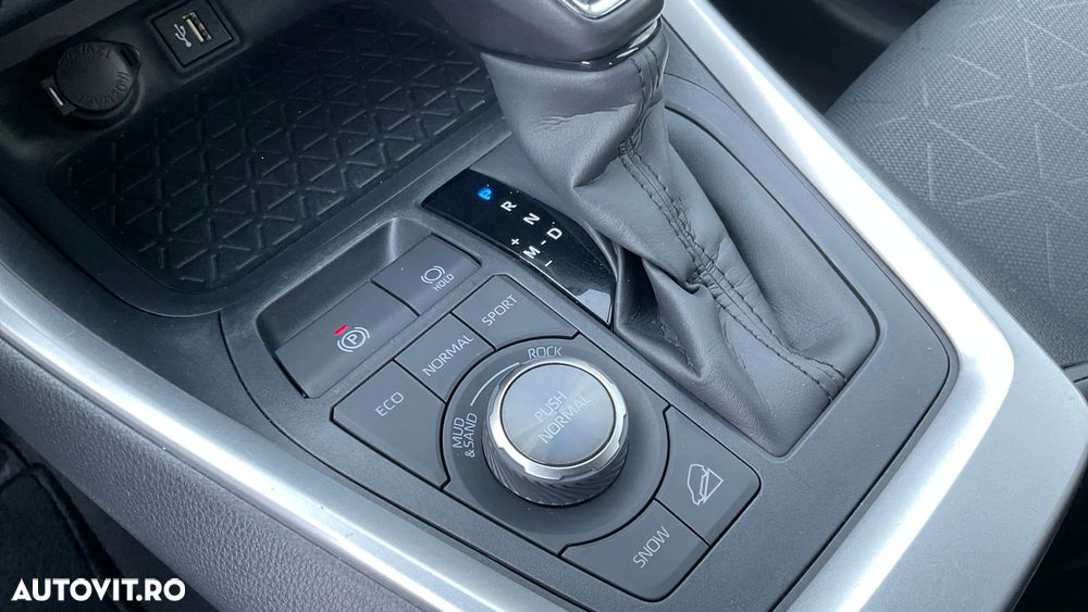 Toyota RAV4 2.0P CVT AWD Dynamic - 9
