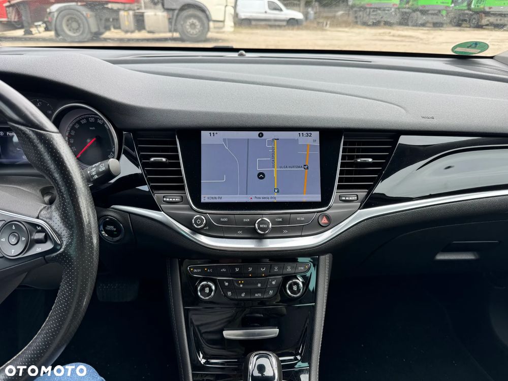 Opel Astra 1.4 T Dynamic S&S - 3