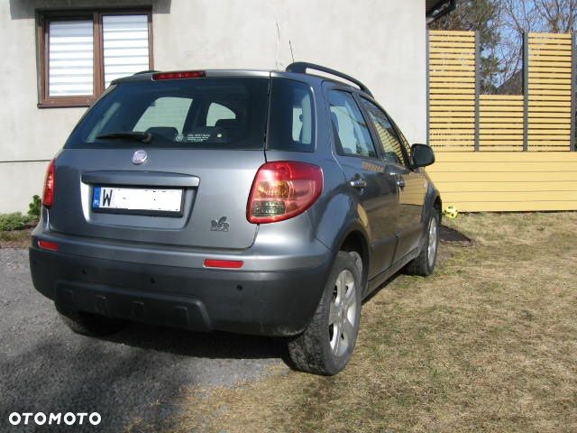 Suzuki SX4 1.6 Comfort - 9
