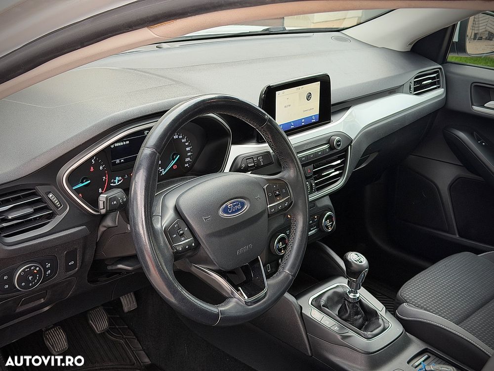 Ford Focus 1.0 EcoBoost Connected - 13