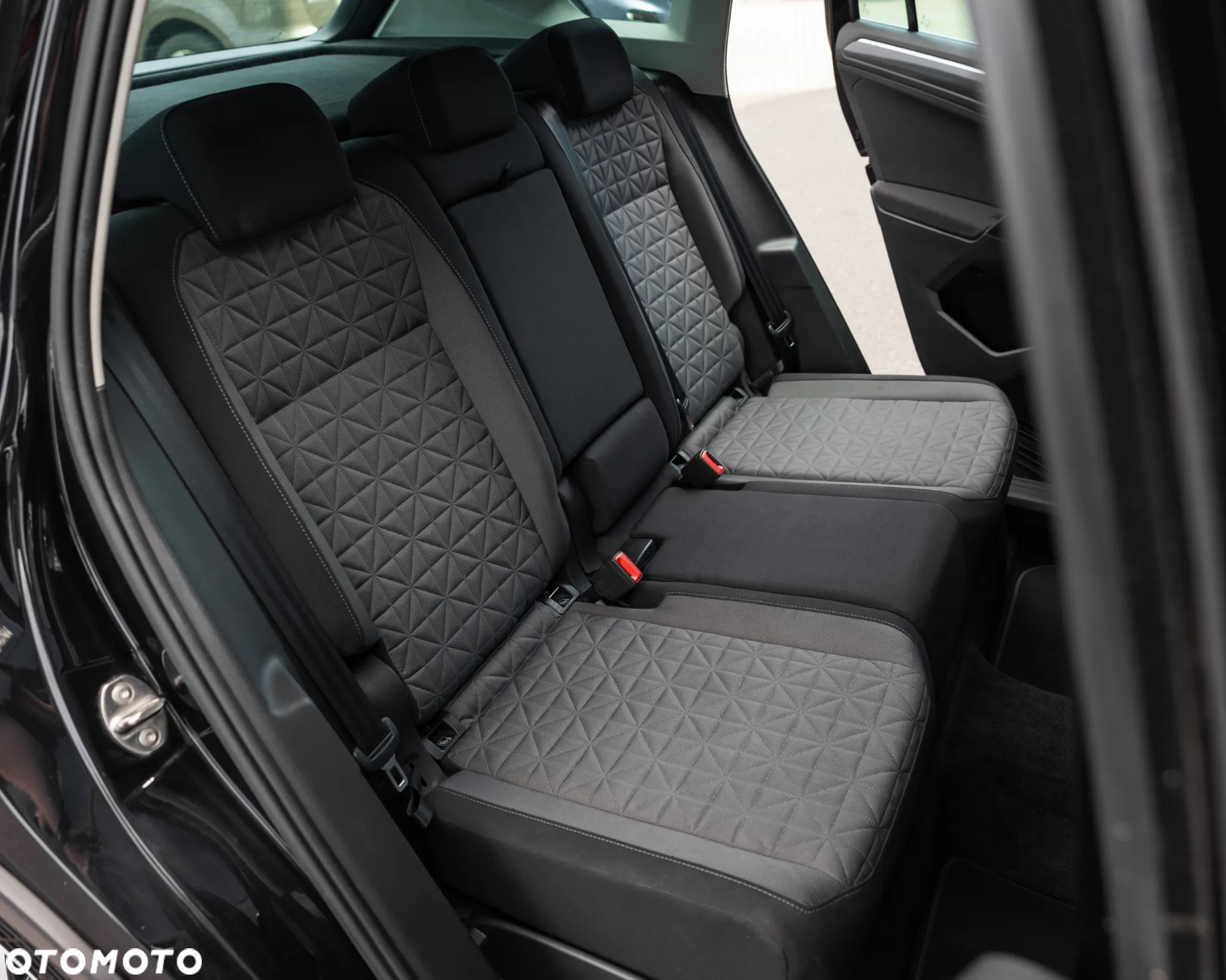 Volkswagen Tiguan 2.0 TDI Life DSG - 23