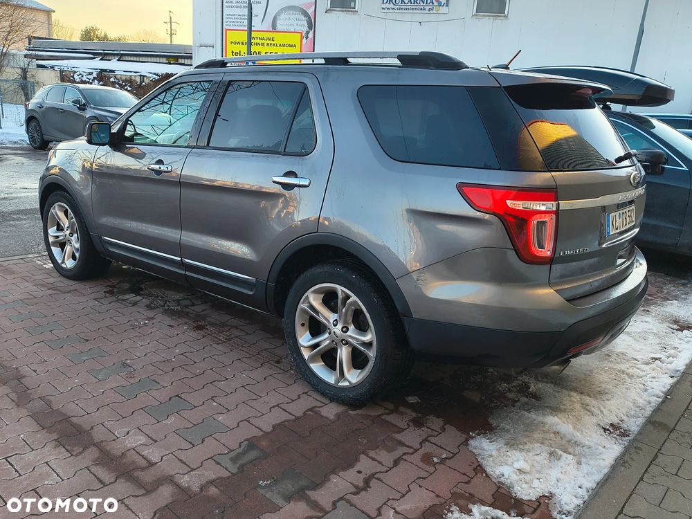 Ford Explorer - 4