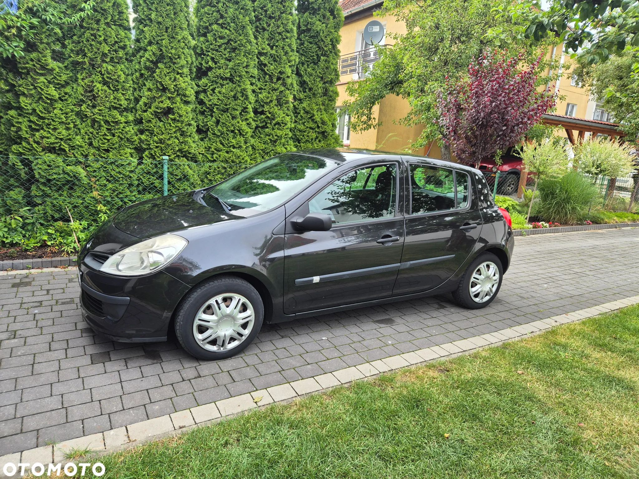 Renault Clio 1.2 16V Expression - 1