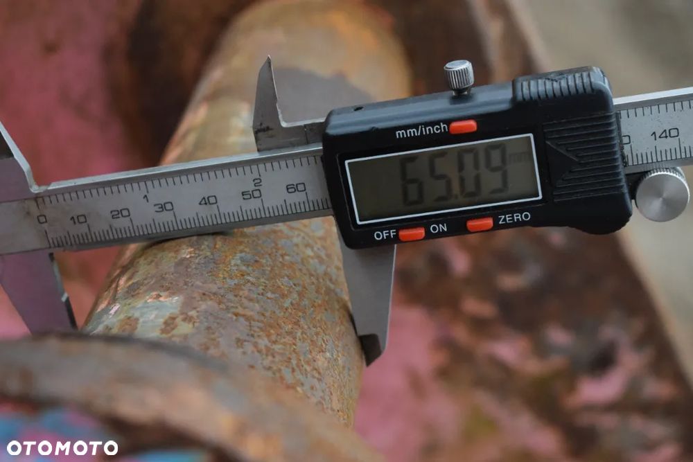 Łyżka kopiąca Volvo * 75 CM * fi 65 * - 18