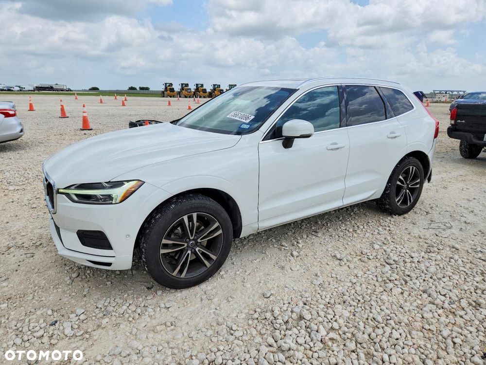 Volvo XC 60 T5 AWD Momentum - 2