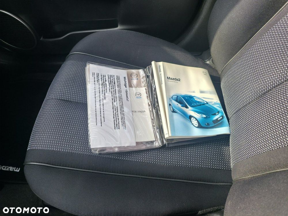 Mazda 2 - 23