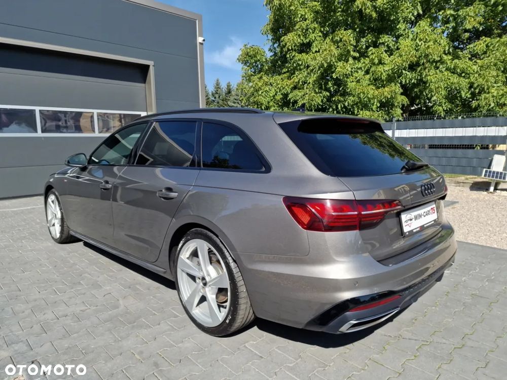 Audi A4 Avant 2022