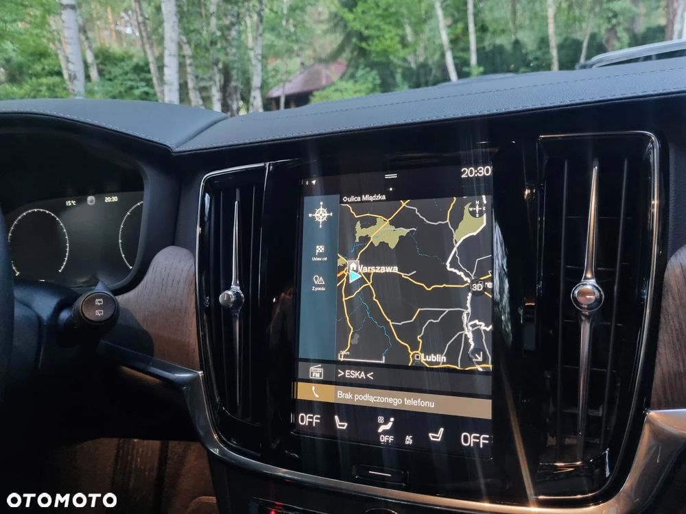 Volvo V90 Cross Country B5 D AWD Pro - 21