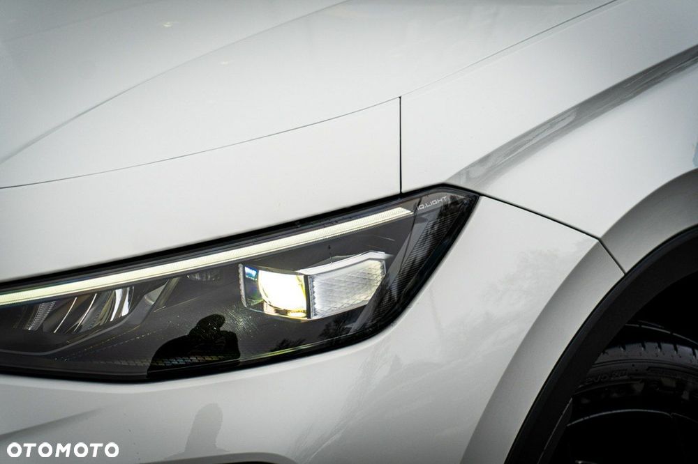 Volkswagen T-Roc - 12