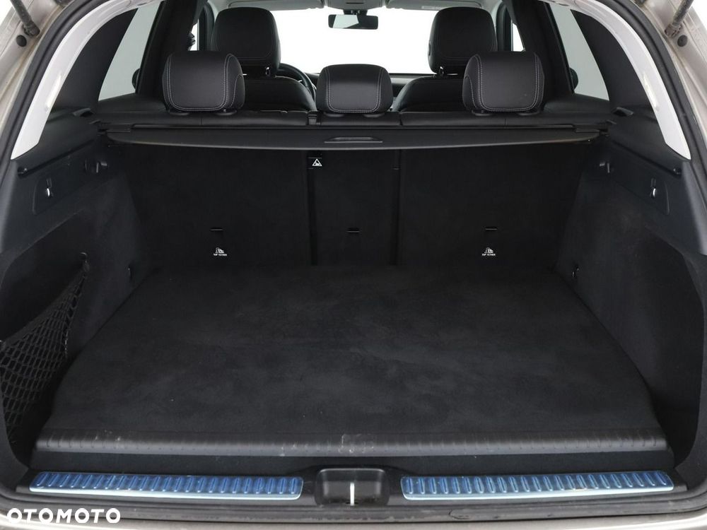 Mercedes-Benz GLC 300 de 4Matic 9G-TRONIC - 21