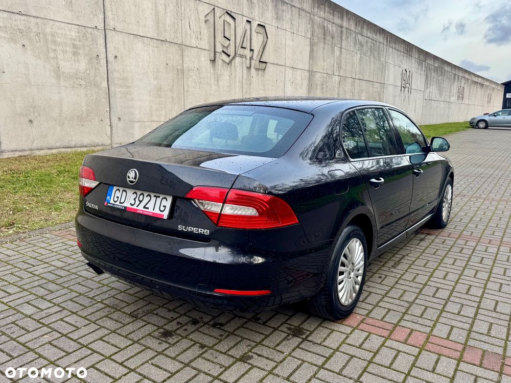 Skoda Superb 2.0 TDI Ambition DSG - 13