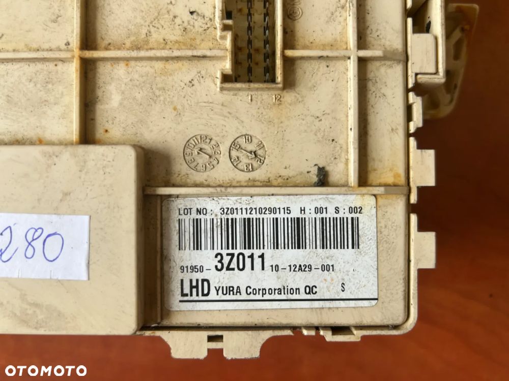 HYUNDAI I40 SKRZYNKA BEZPIECZNIKÓW 91950-3Z011 - 3
