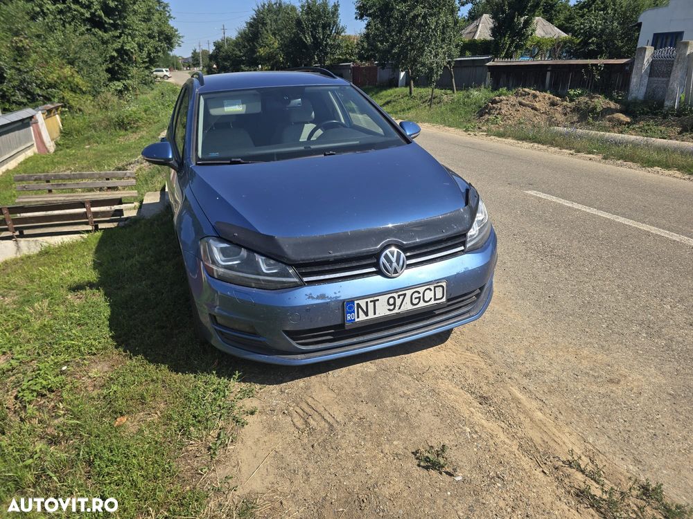 Volkswagen Golf - 2