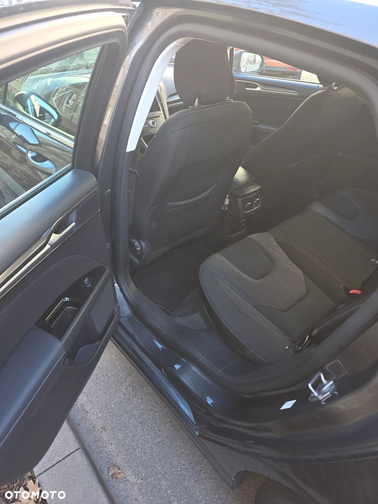 Ford Mondeo 2.0 EcoBlue Titanium - 10