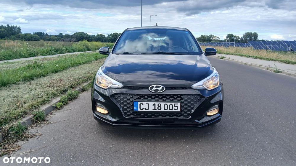 Hyundai i20 blue 1.2 Trend - 28