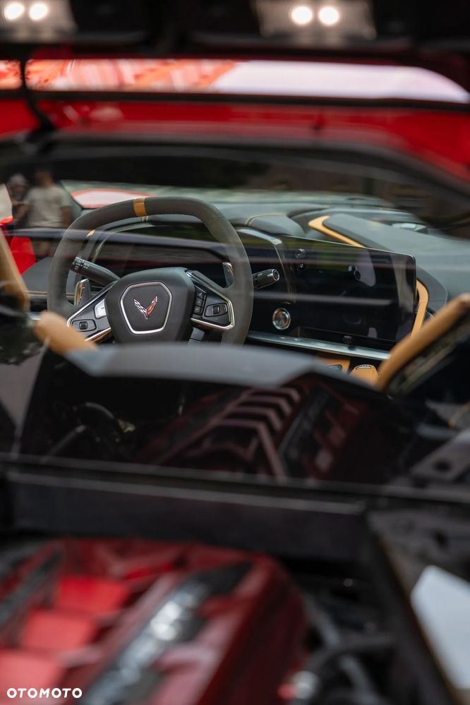 Chevrolet Corvette - 26