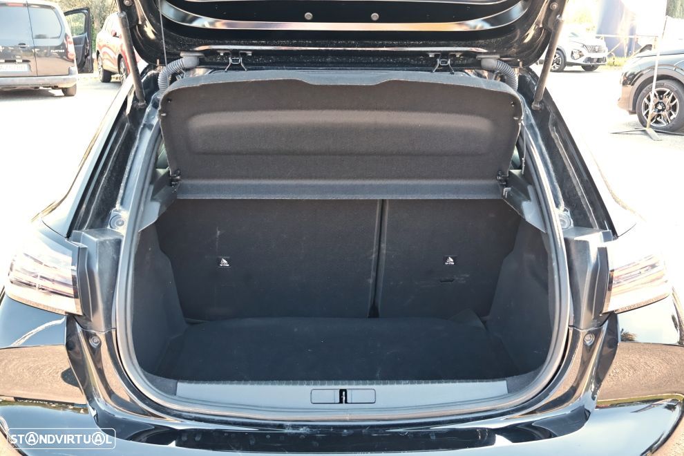 Peugeot 208 1.2 PureTech Allure - 17