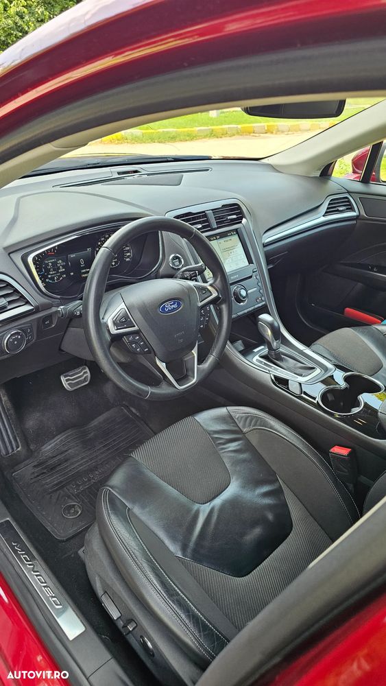 Ford Mondeo 2.0 TDCi Powershift Titanium - 11
