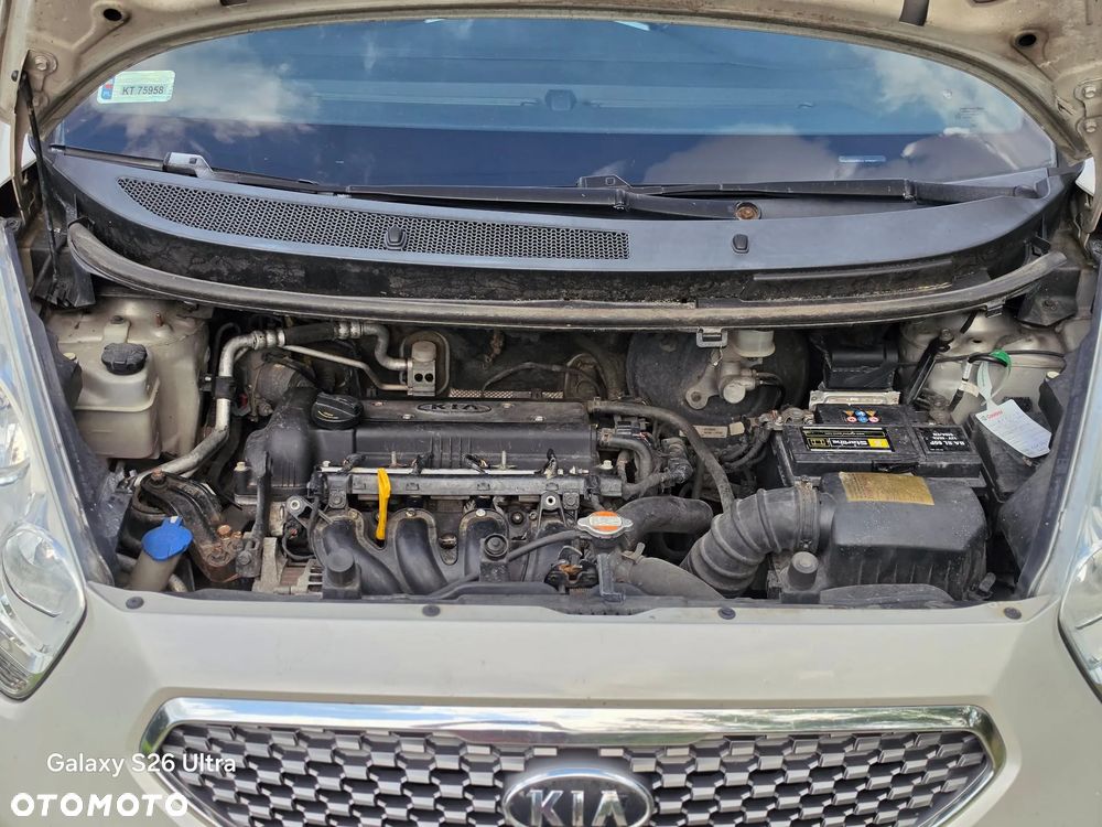 Kia Venga 1.4 L - 11