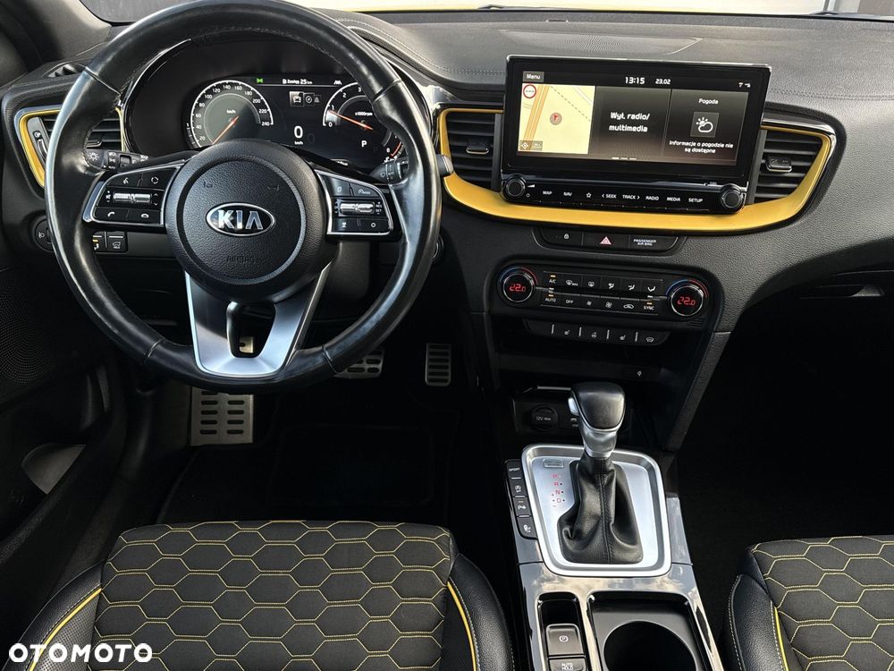 Kia XCeed - 11