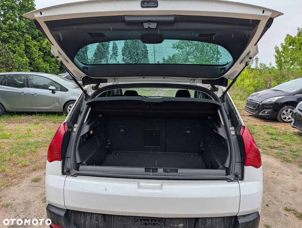 Peugeot 3008 1.6 HDi Premium - 4