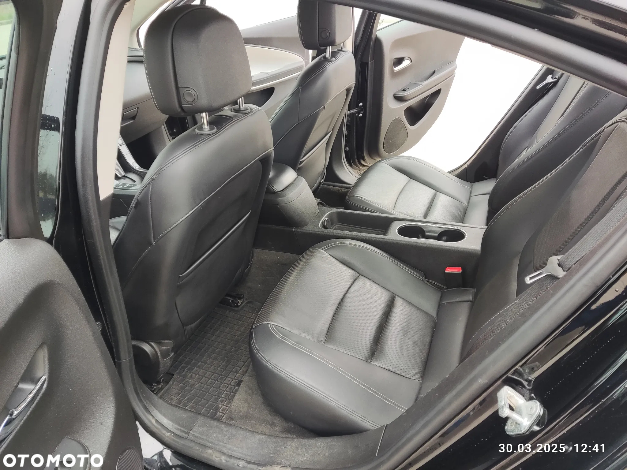 Opel Ampera - 12