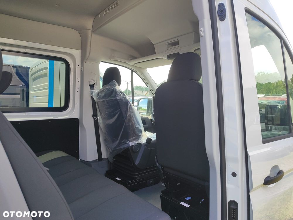 Volkswagen CRAFTER - 9