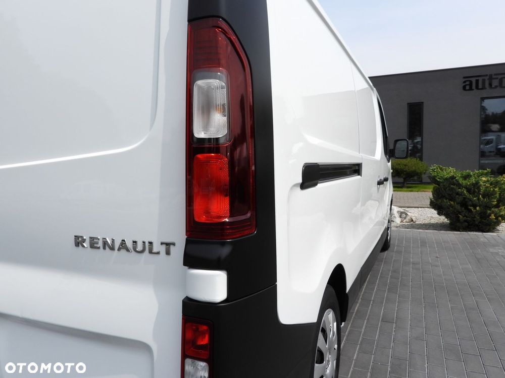 Renault TRAFIC  FURGON CHŁODNIA  0*C TEMPOMAT LEDY KLIMATYZACJA  120KM - 18