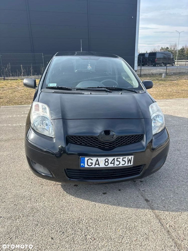 Toyota Yaris 1.0 Entry - 3