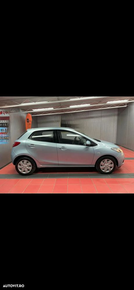 Mazda 2 1.3i TE - 10