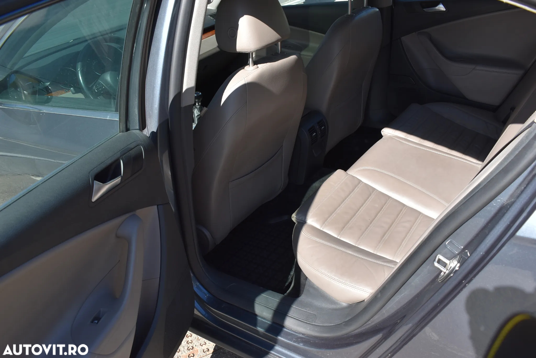 Volkswagen Passat 2.0TDI Highline DPF - 18