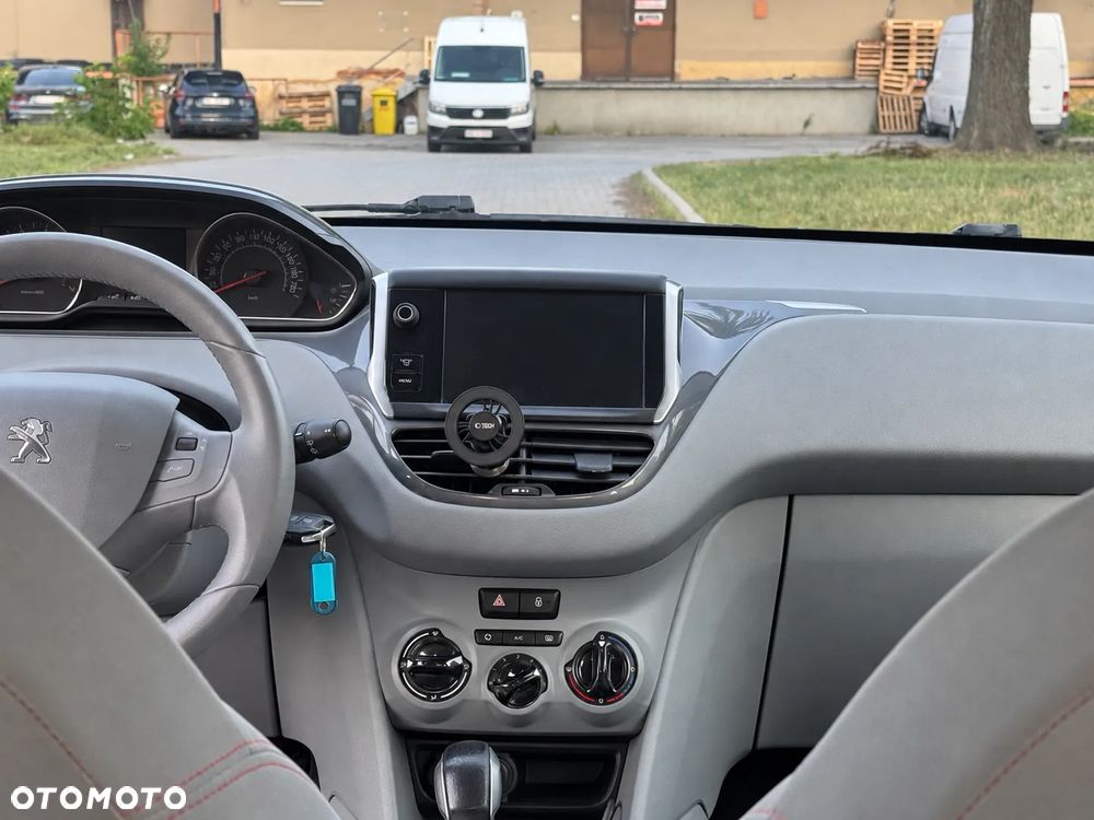 Peugeot 208 68 VTI Active - 13