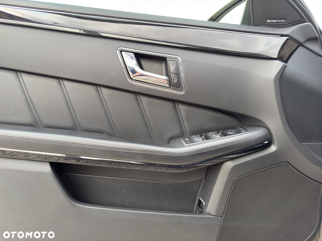 Mercedes-Benz Klasa E 63 AMG T AMG Speedshift 7G-MCT - 15