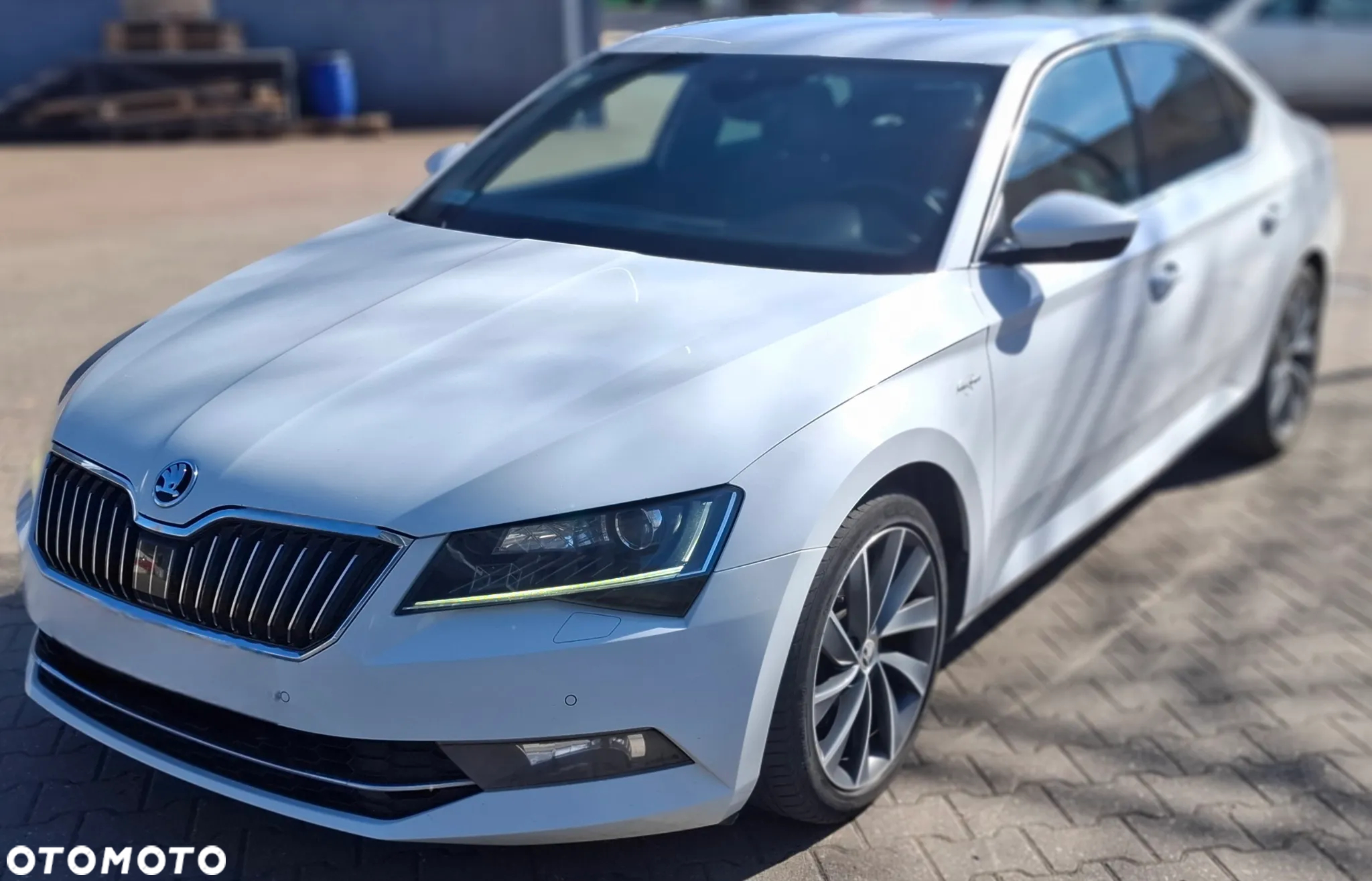 Skoda Superb 2.0 TDI 4x4 L&K DSG - 13