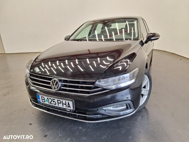 Volkswagen Passat - 2