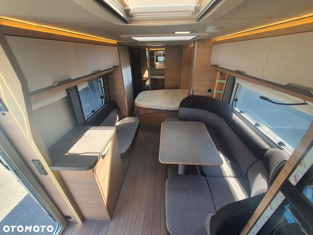 KNAUS SUDWIND 650 PXB BLACK SELECTION - 18