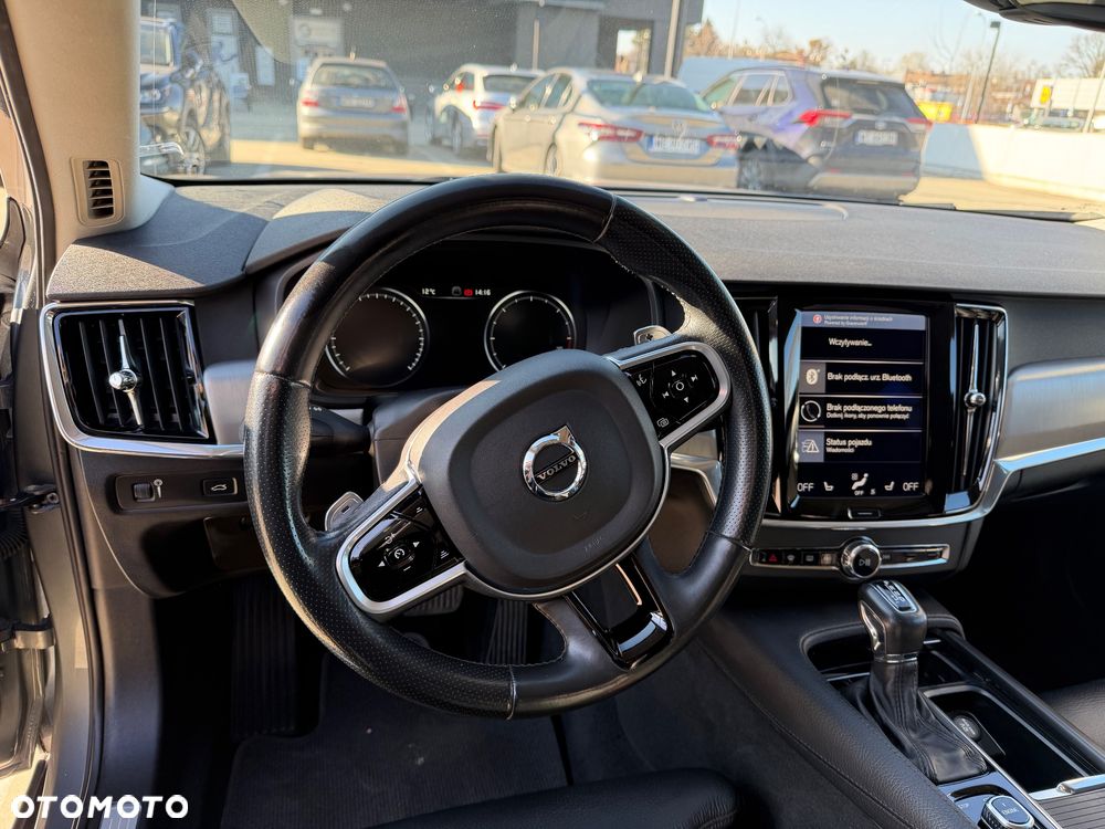Volvo V90 Cross Country D5 AWD Geartronic Momentum Pro - 10