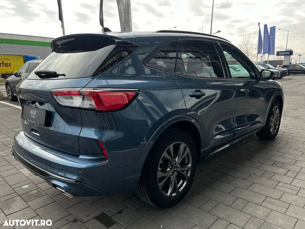 Ford Kuga 2.5 Duratec PHEV ST-LINE - 29