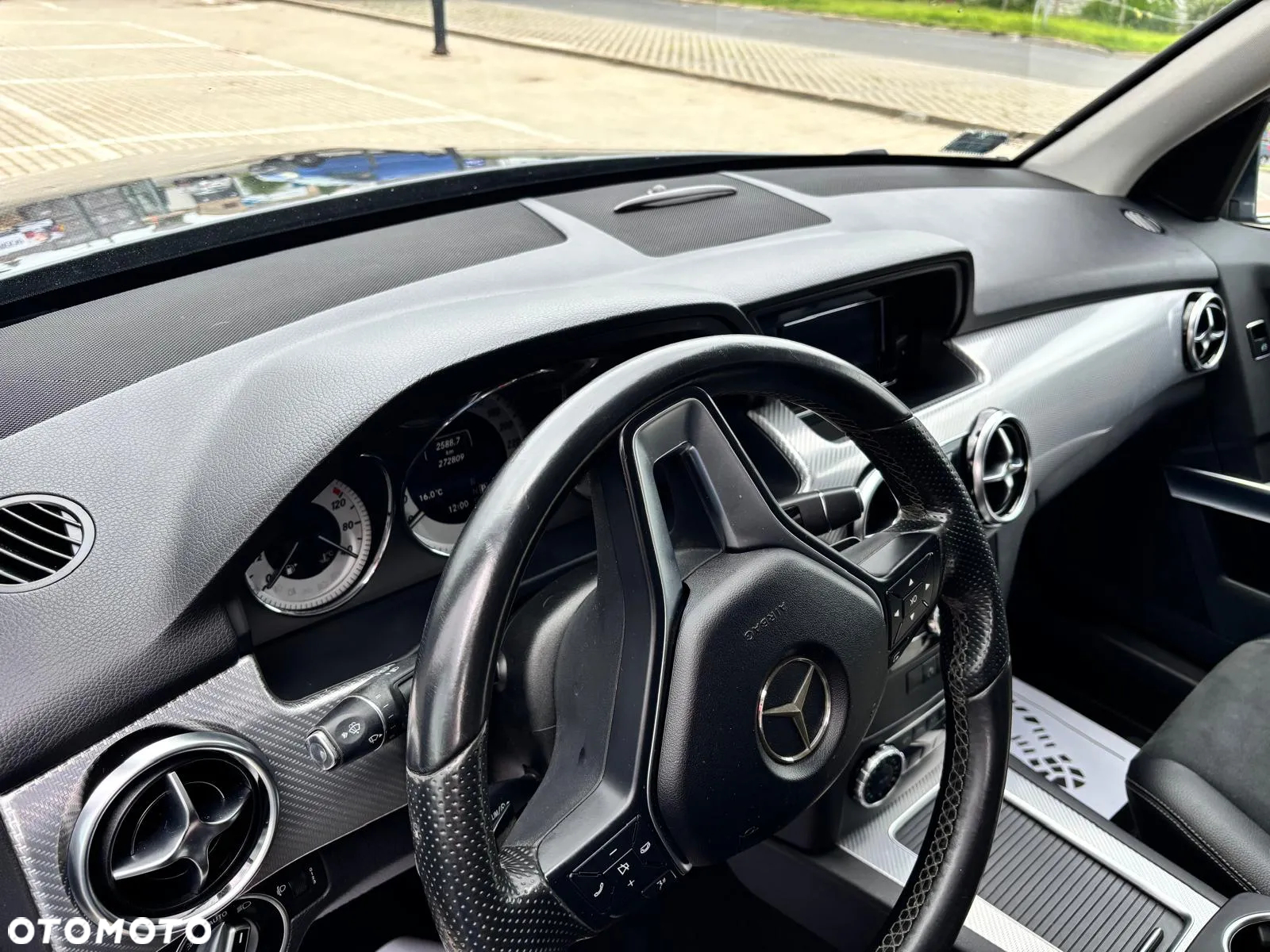 Mercedes-Benz GLK - 7