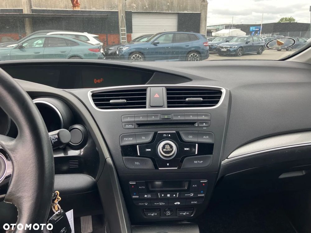 Honda Civic 1.8 Elegance - 9