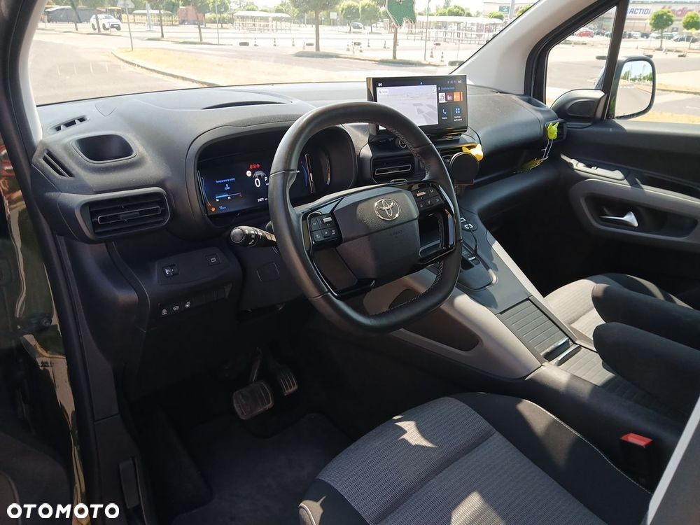 Toyota Proace City Verso 1.5 D-4D VIP - 17