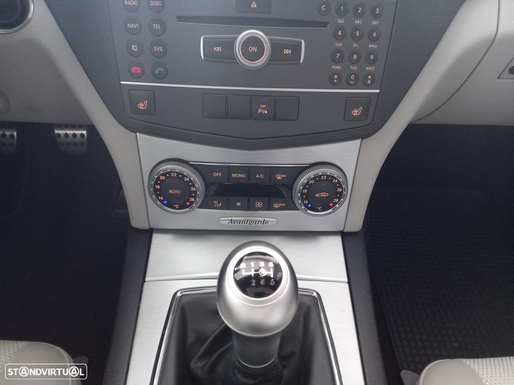 Mercedes-Benz C 220 CDi Avantgarde BlueEfficiency - 20