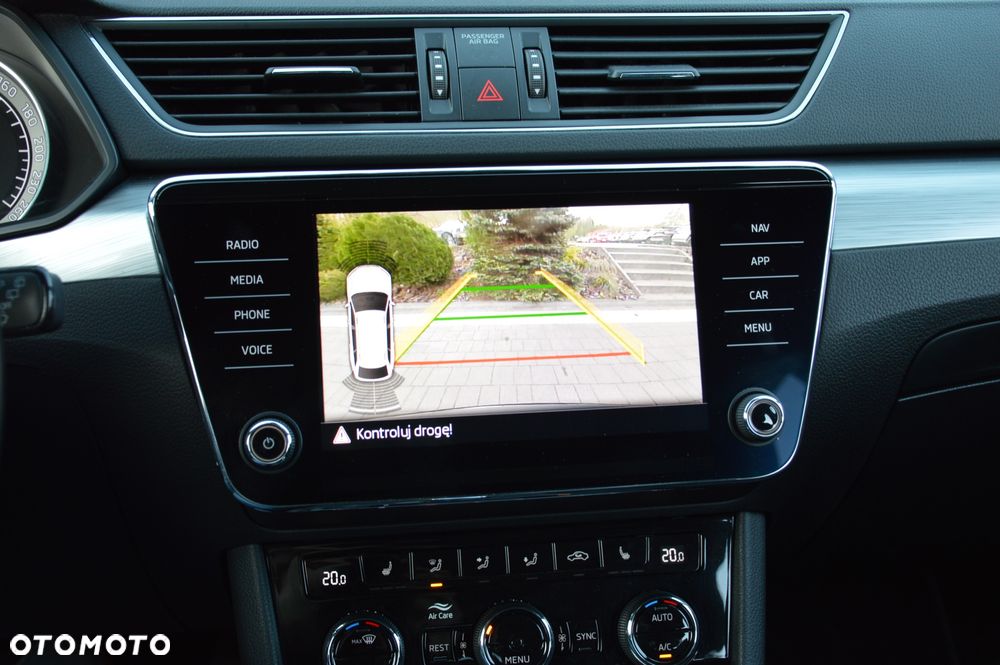 Skoda Superb 2.0 TDI SCR Sportline DSG - 14